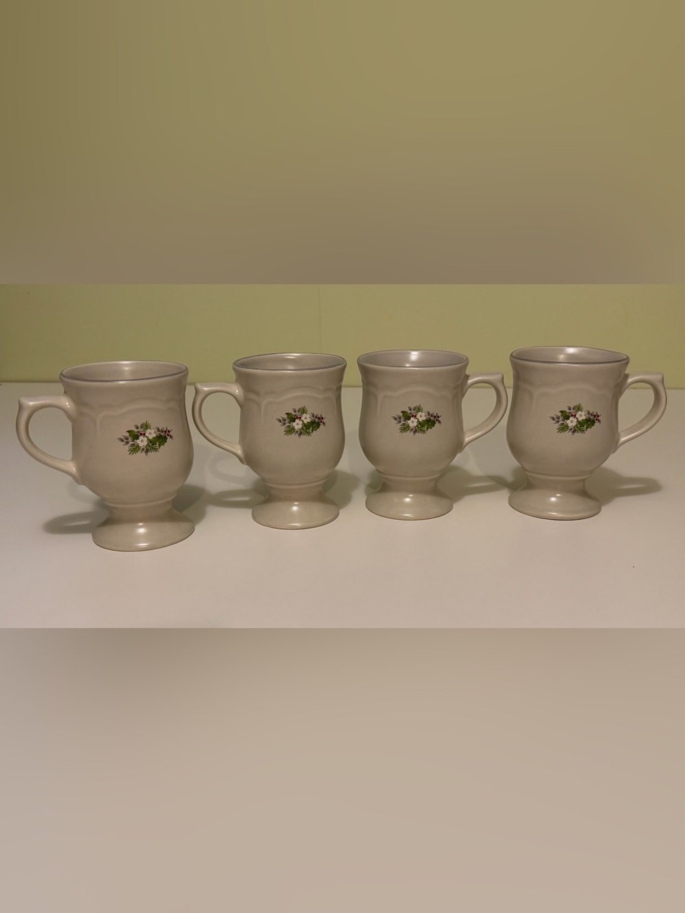 Vintage Pfaltzgraff "Christmas Heirloom" Pattern Pedestal Mugs – Set of 4